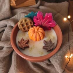Moya 🍂 – Grande bougie décorée “Douceurs d’Automne”